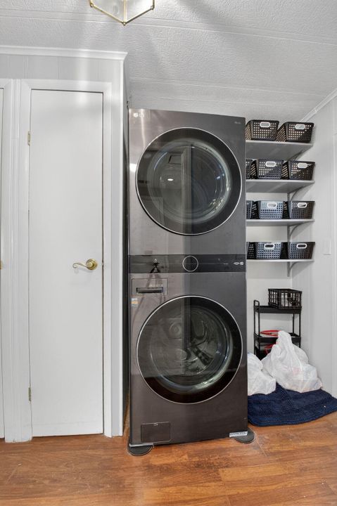 待售: $198,500 (2 贝兹, 2 浴室, 1344 平方英尺)