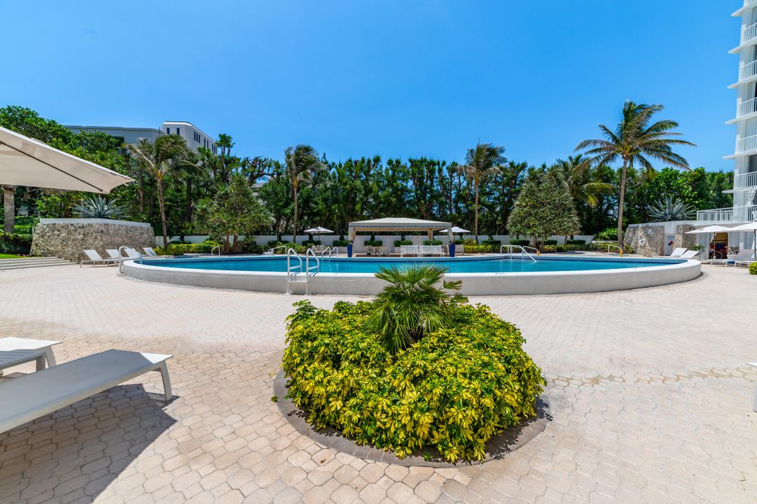 出租: $9,500 (2 贝兹, 2 浴室, 1294 平方英尺)