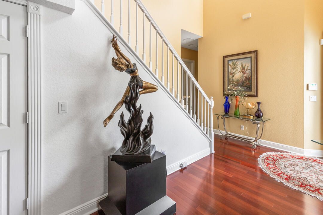 For Sale: $895,000 (5 beds, 3 baths, 3538 Square Feet)