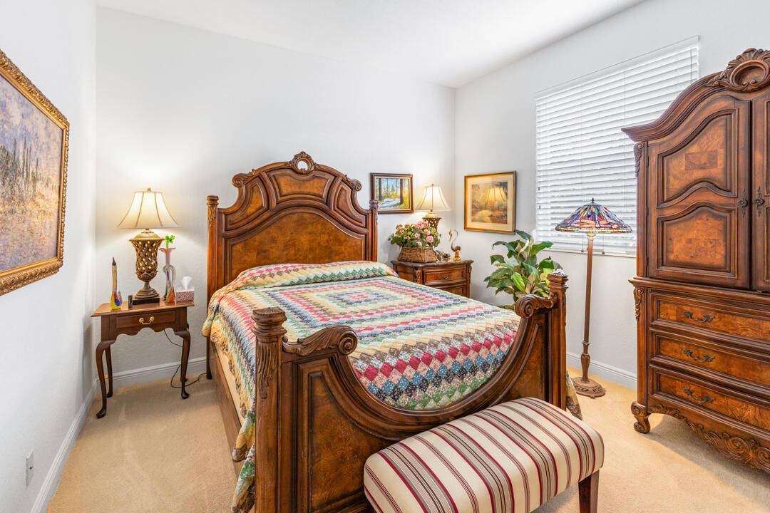 For Sale: $895,000 (5 beds, 3 baths, 3538 Square Feet)