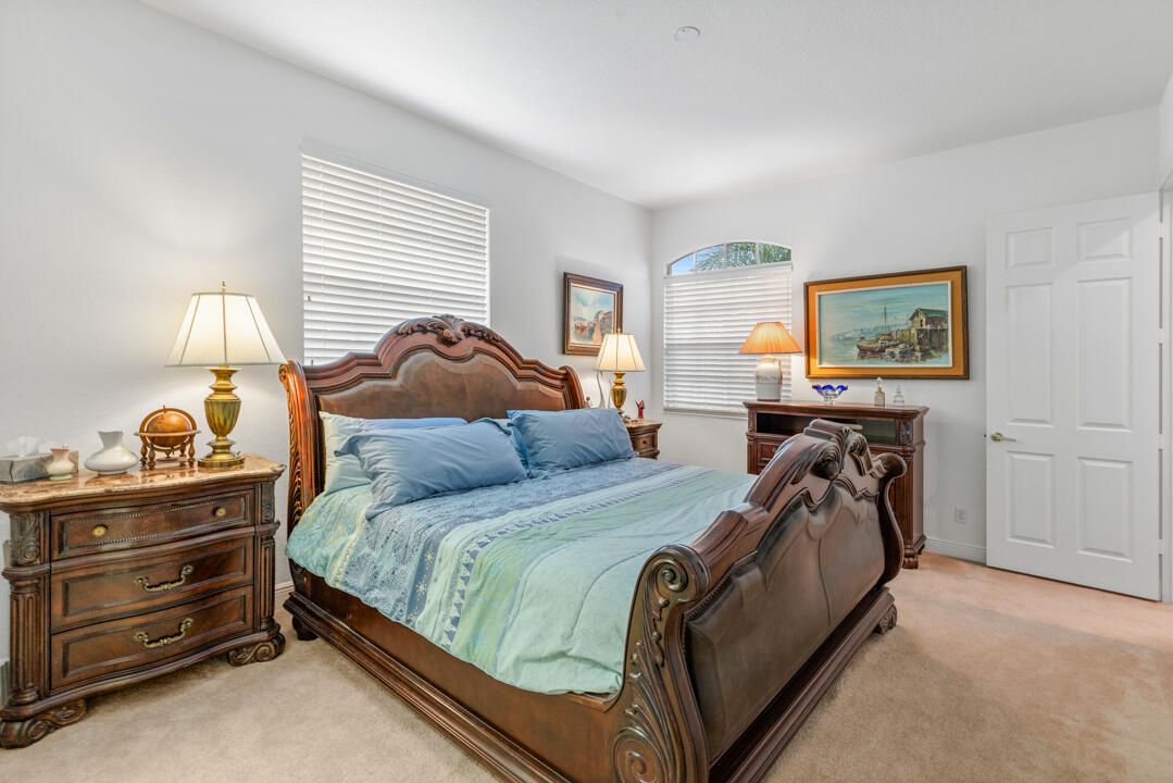 For Sale: $895,000 (5 beds, 3 baths, 3538 Square Feet)