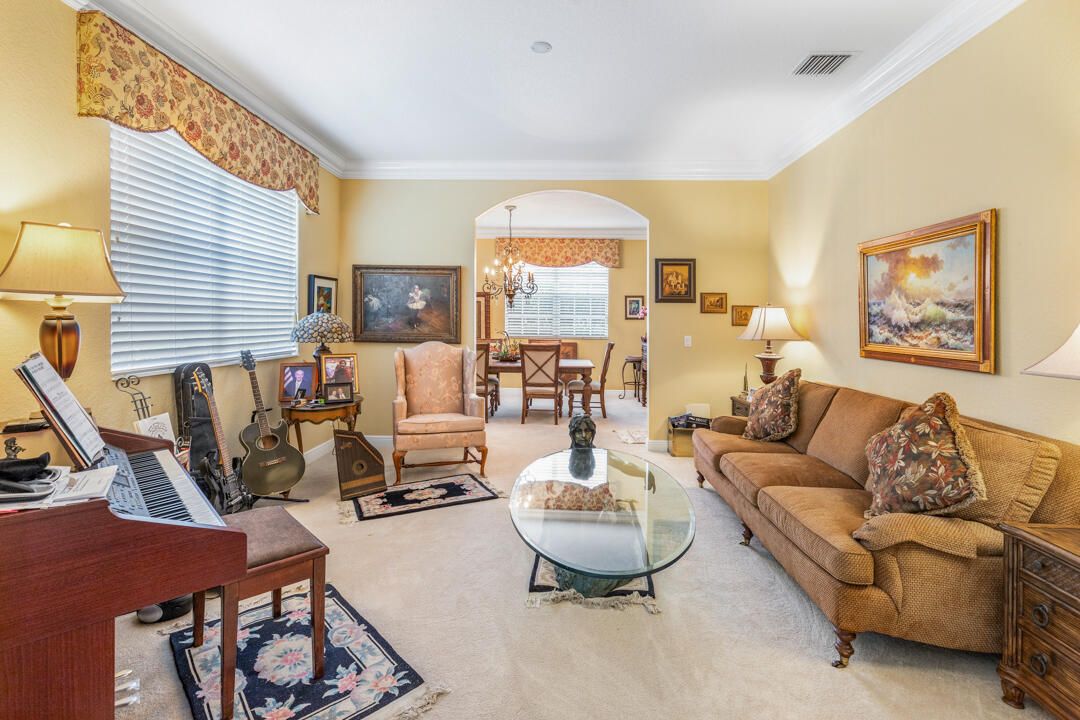 For Sale: $895,000 (5 beds, 3 baths, 3538 Square Feet)