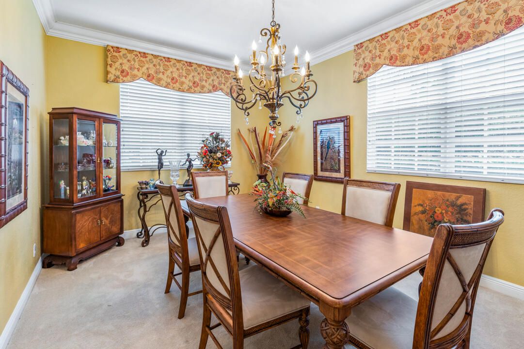 For Sale: $895,000 (5 beds, 3 baths, 3538 Square Feet)