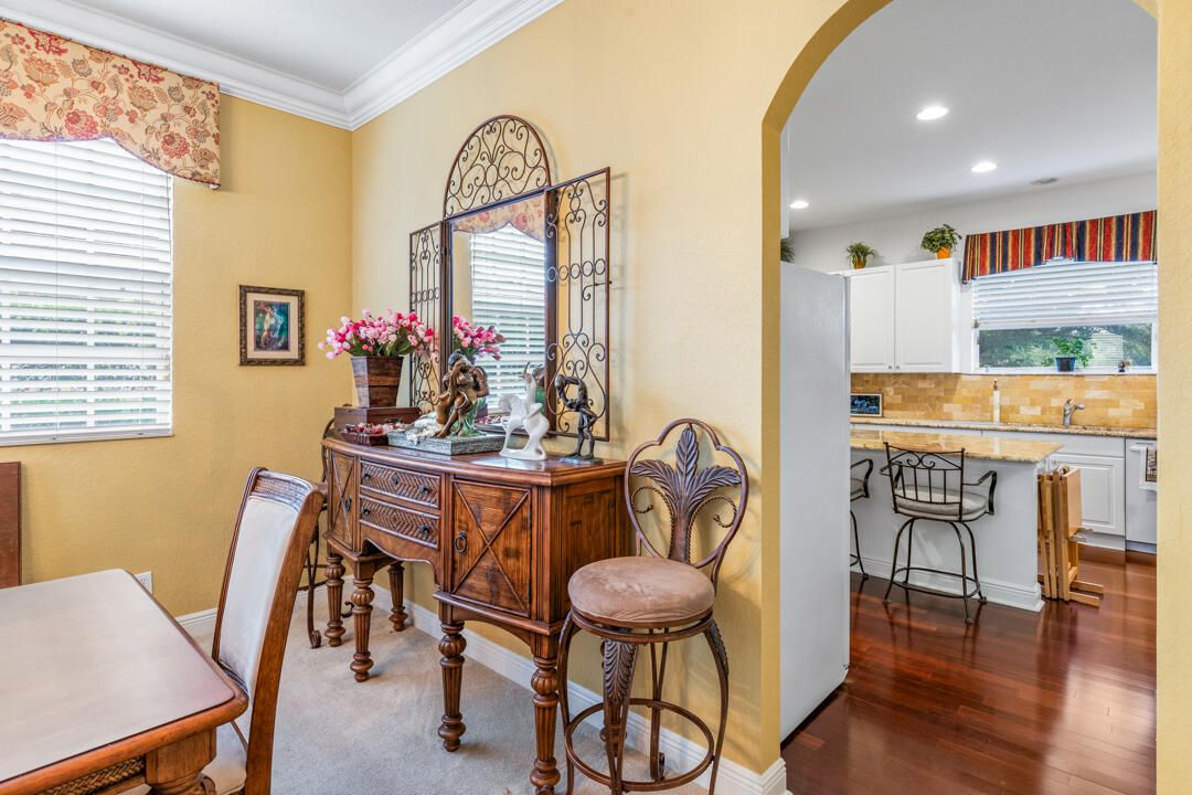 For Sale: $895,000 (5 beds, 3 baths, 3538 Square Feet)