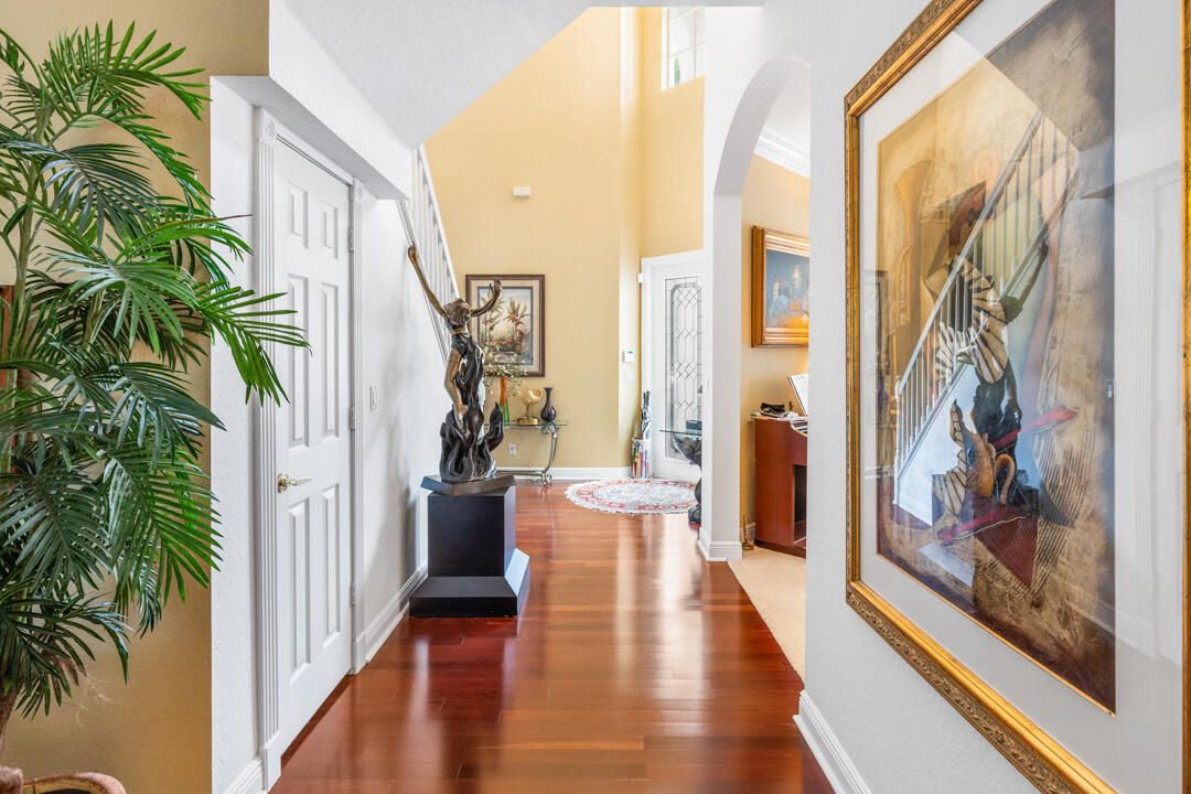 For Sale: $895,000 (5 beds, 3 baths, 3538 Square Feet)