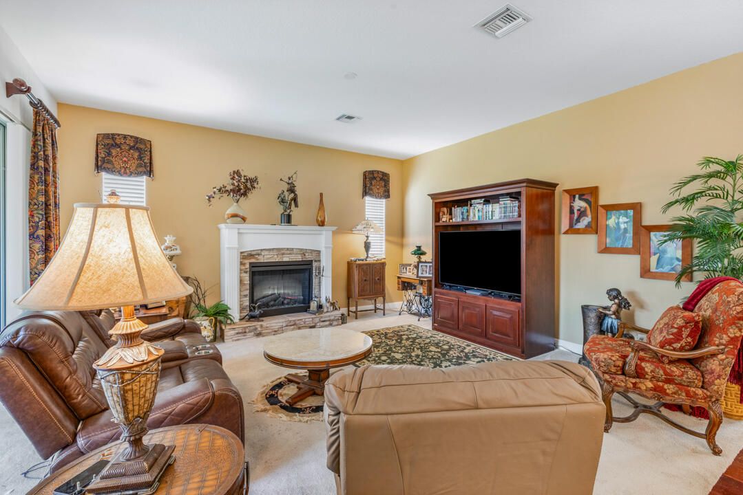 For Sale: $895,000 (5 beds, 3 baths, 3538 Square Feet)