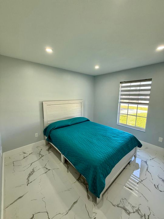 En Venta: $499,000 (4 camas, 3 baños, 1766 Pies cuadrados)