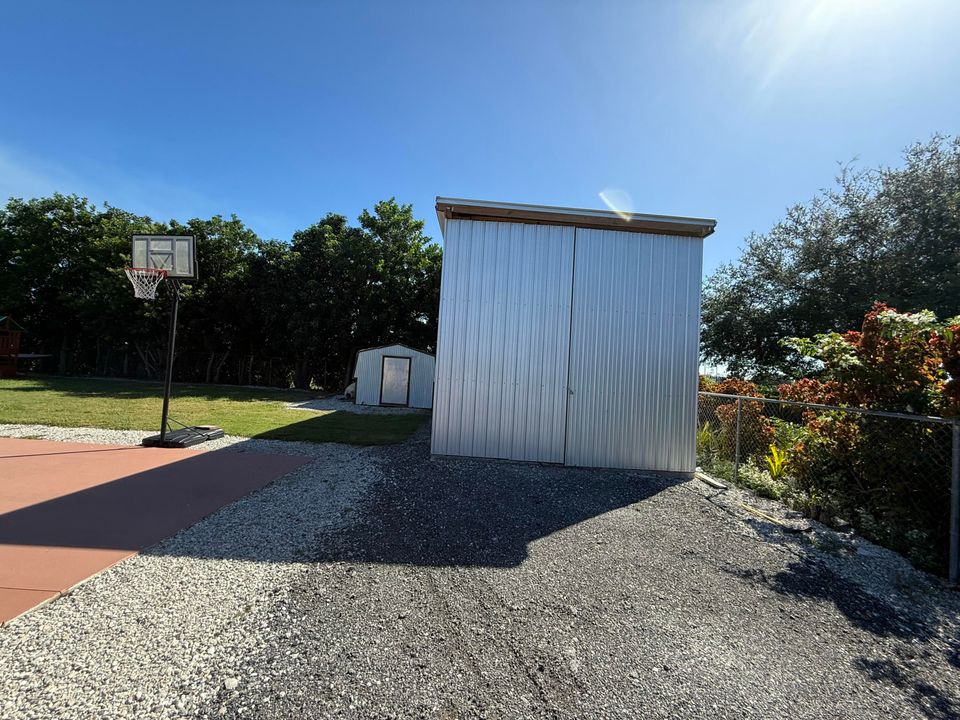 En Venta: $499,000 (4 camas, 3 baños, 1766 Pies cuadrados)