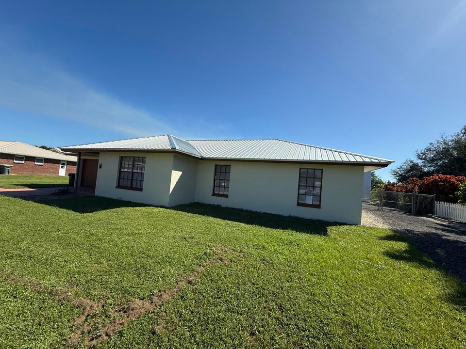 En Venta: $499,000 (4 camas, 3 baños, 1766 Pies cuadrados)