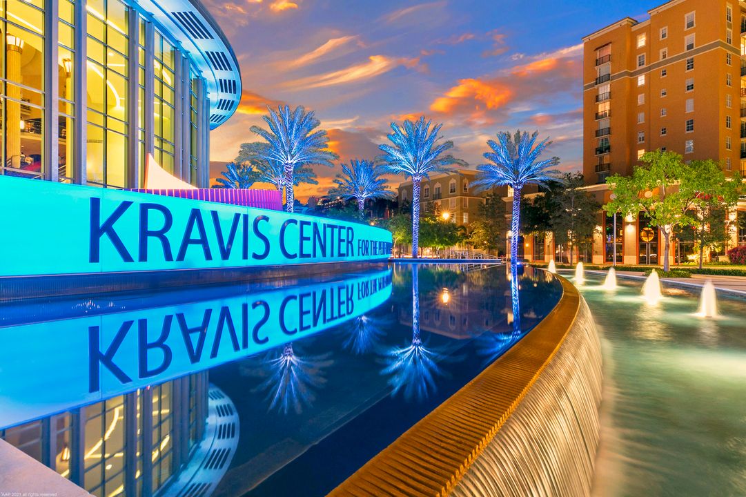 En Venta: $2,499,000 (3 camas, 3 baños, 2801 Pies cuadrados)