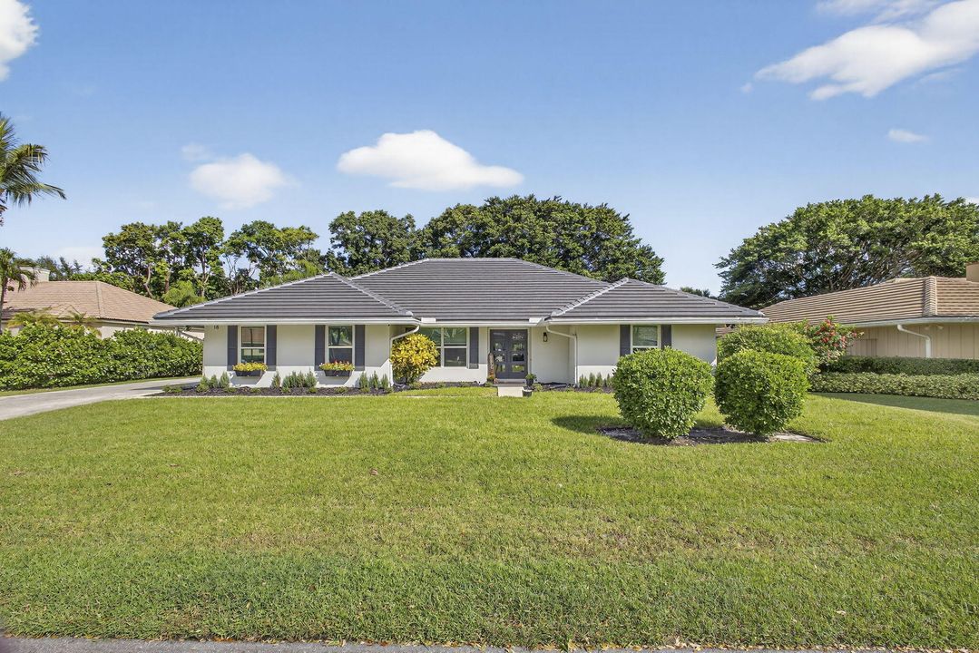 На продажу: $1,189,000 (3 спален, 2 ванн, 2334 Квадратных фут)