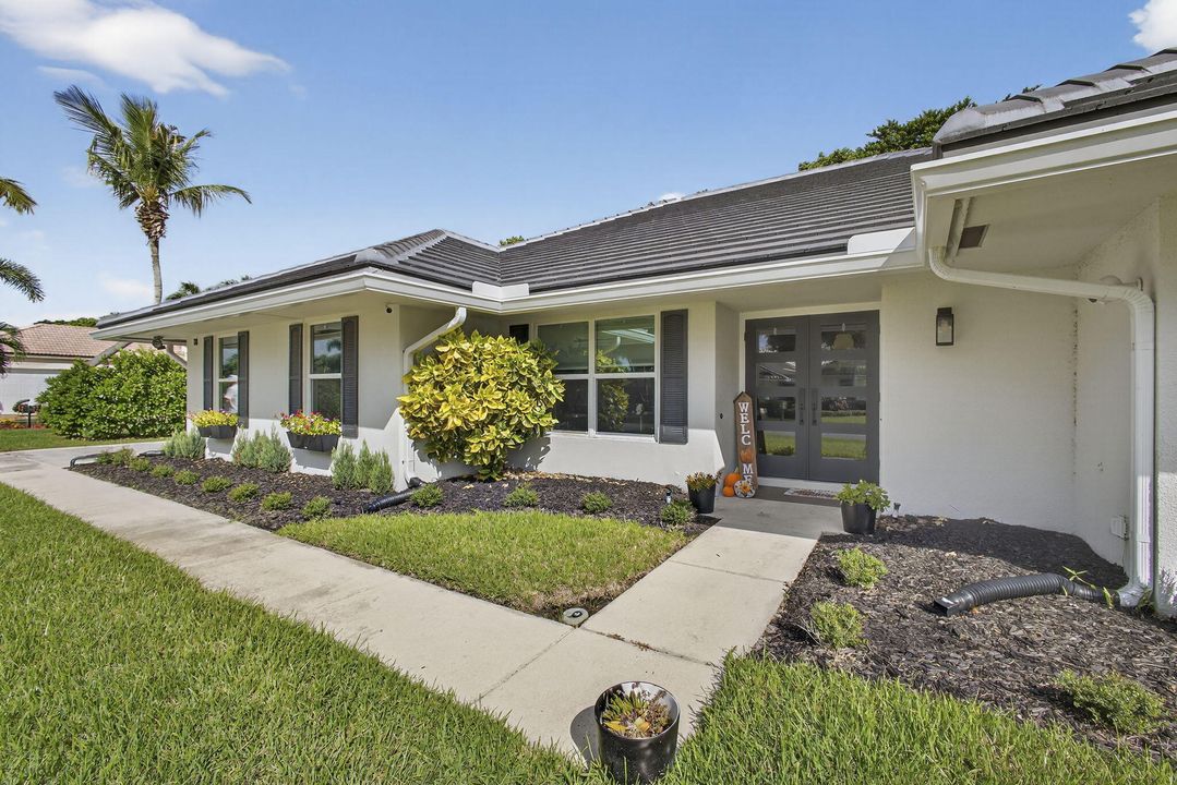 На продажу: $1,189,000 (3 спален, 2 ванн, 2334 Квадратных фут)