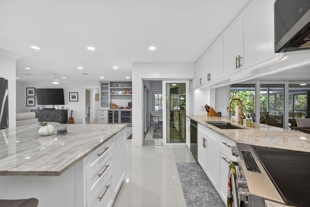 На продажу: $1,189,000 (3 спален, 2 ванн, 2334 Квадратных фут)