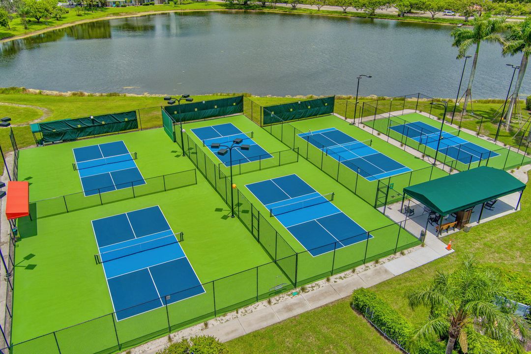 На продажу: $1,189,000 (3 спален, 2 ванн, 2334 Квадратных фут)