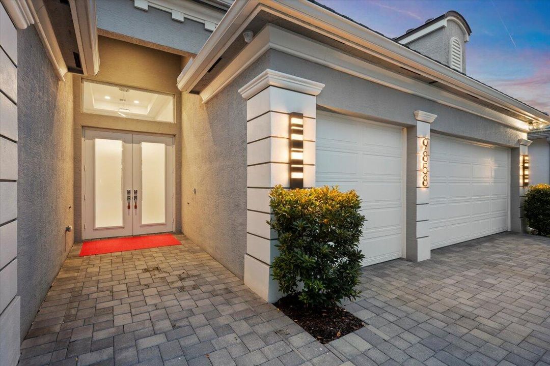 待售: $1,600,000 (3 贝兹, 3 浴室, 2825 平方英尺)