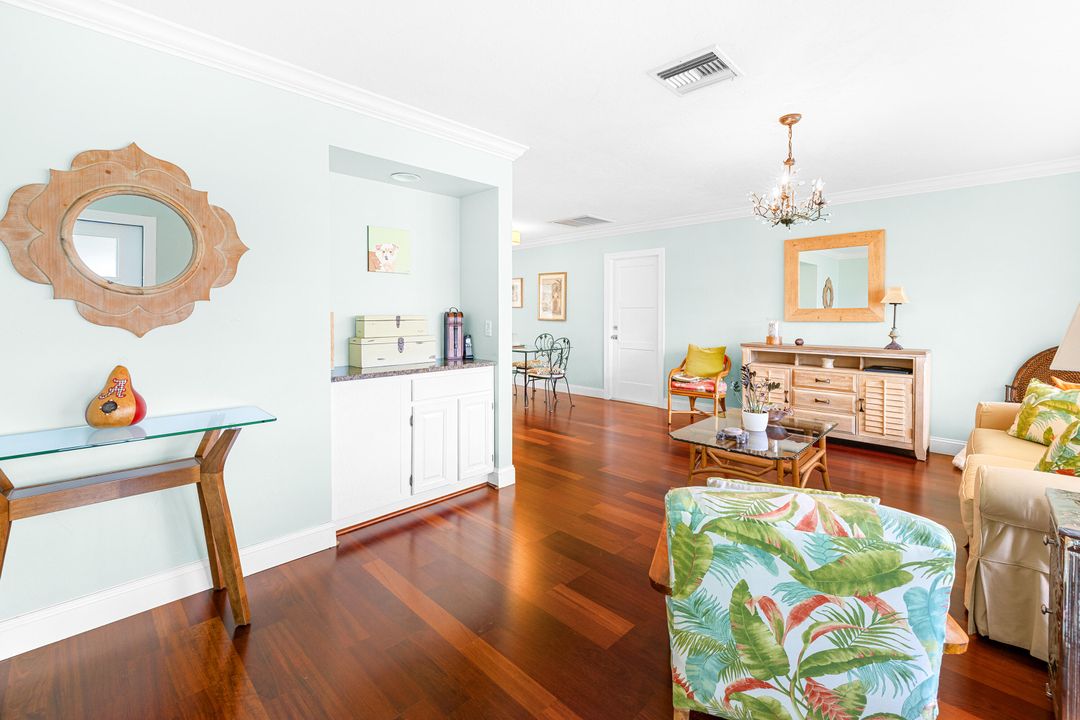 Active With Contract: $640,000 (3 beds, 2 baths, 1895 Square Feet)