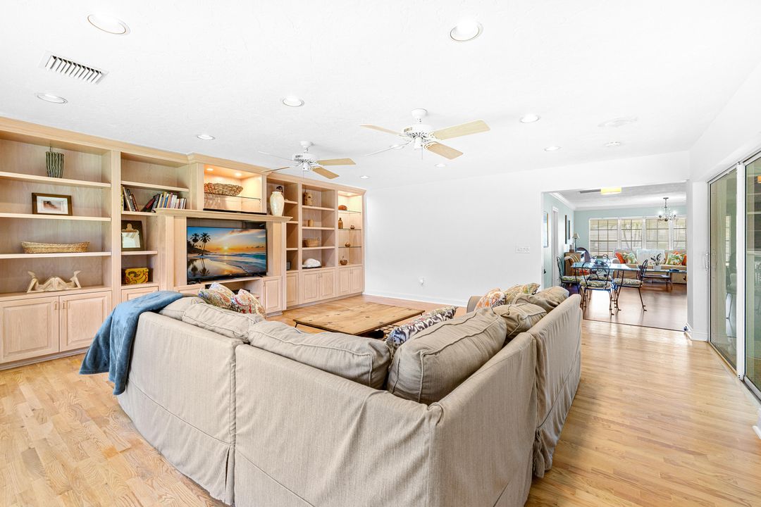 Active With Contract: $640,000 (3 beds, 2 baths, 1895 Square Feet)