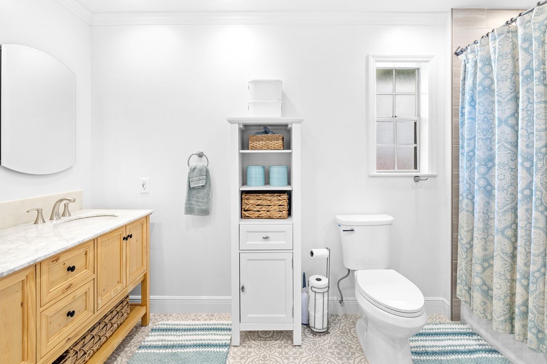 Active With Contract: $640,000 (3 beds, 2 baths, 1895 Square Feet)