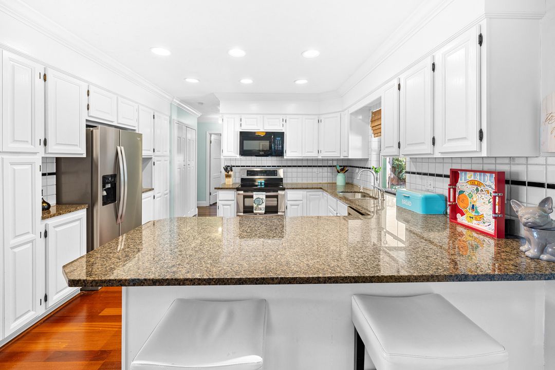 Active With Contract: $640,000 (3 beds, 2 baths, 1895 Square Feet)