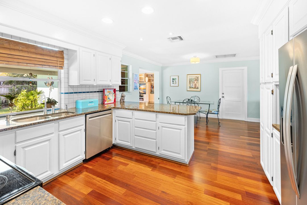 Active With Contract: $640,000 (3 beds, 2 baths, 1895 Square Feet)