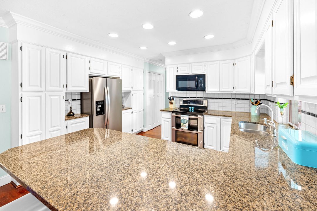 Active With Contract: $640,000 (3 beds, 2 baths, 1895 Square Feet)