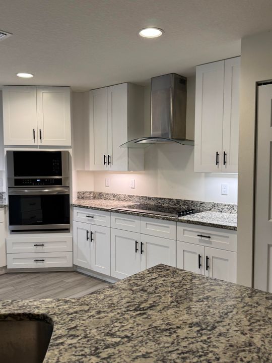 Recently Rented: $2,500 (3 beds, 2 baths, 2080 Square Feet)