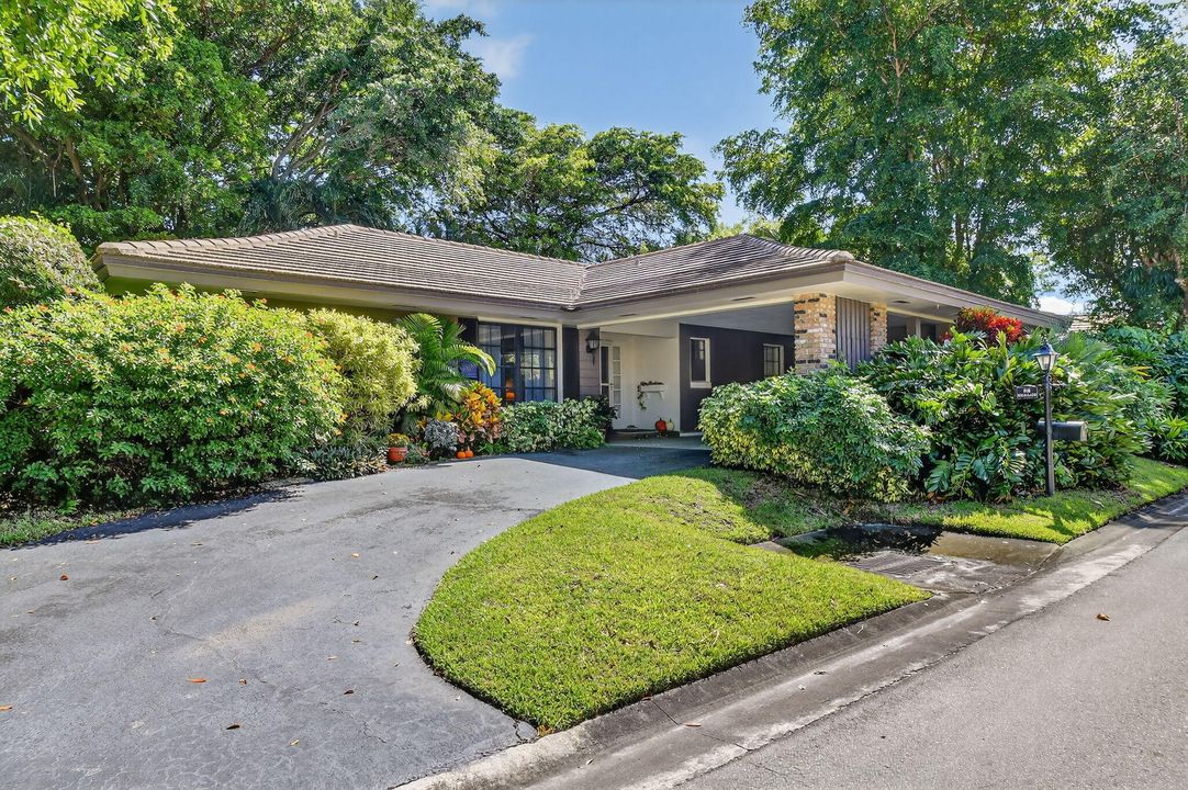 Active With Contract: $519,900 (3 beds, 2 baths, 2110 Square Feet)