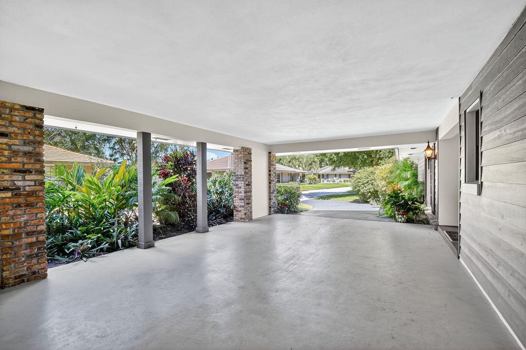 Active With Contract: $519,900 (3 beds, 2 baths, 2110 Square Feet)