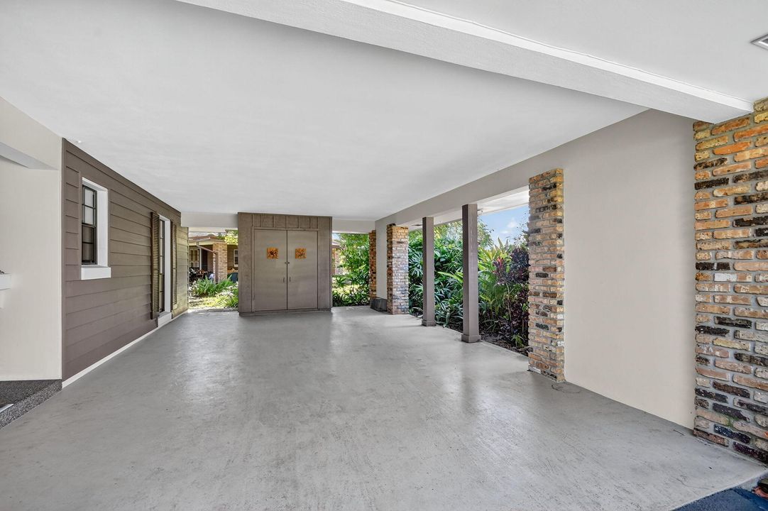 Active With Contract: $519,900 (3 beds, 2 baths, 2110 Square Feet)