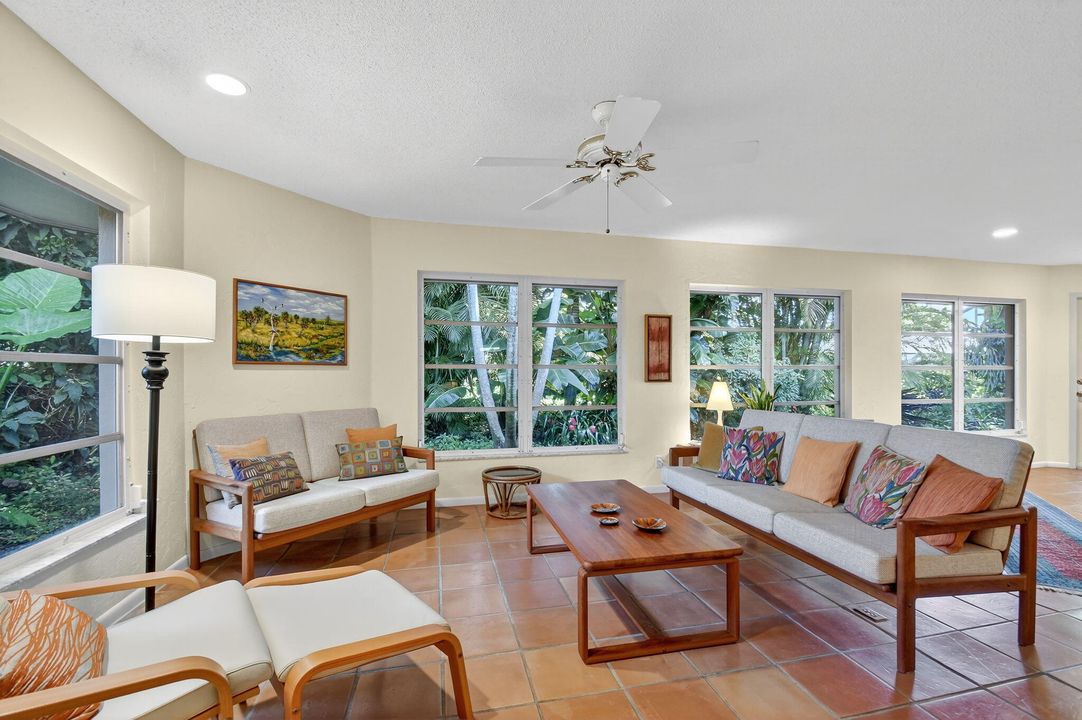 Active With Contract: $519,900 (3 beds, 2 baths, 2110 Square Feet)