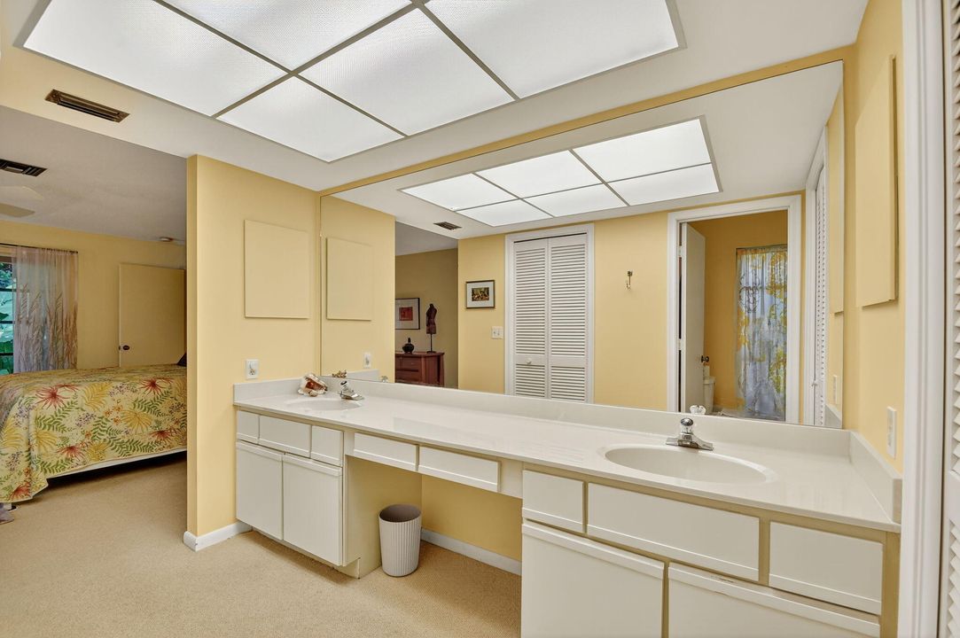 Active With Contract: $519,900 (3 beds, 2 baths, 2110 Square Feet)