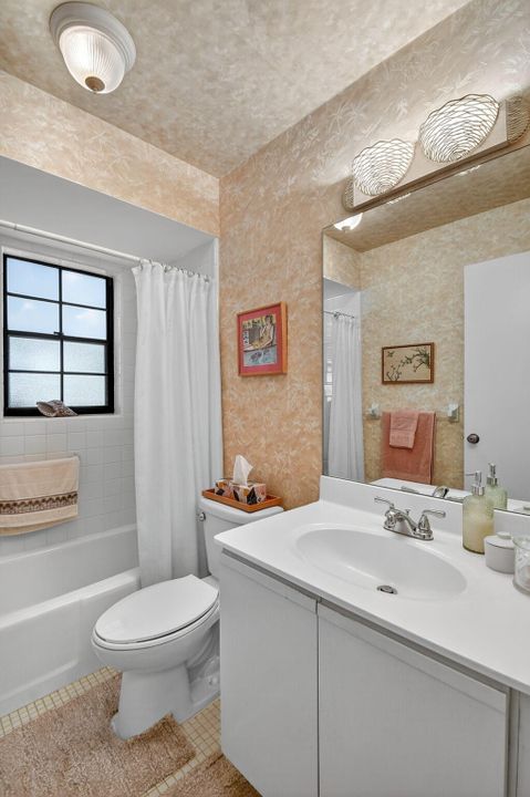 Active With Contract: $519,900 (3 beds, 2 baths, 2110 Square Feet)