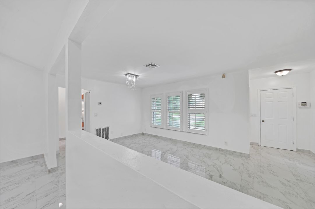 For Rent: $3,500 (3 beds, 2 baths, 1327 Square Feet)