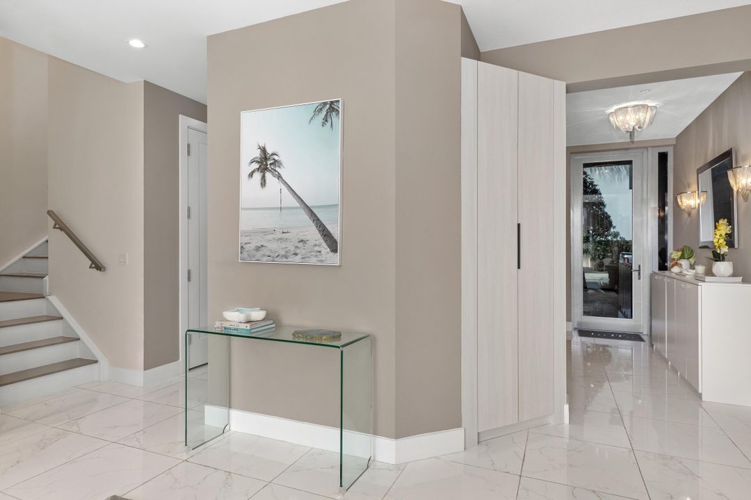 For Sale: $1,595,000 (3 beds, 3 baths, 2877 Square Feet)