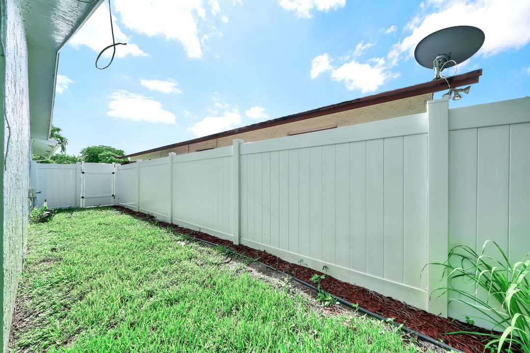 For Rent: $3,500 (3 beds, 2 baths, 1327 Square Feet)