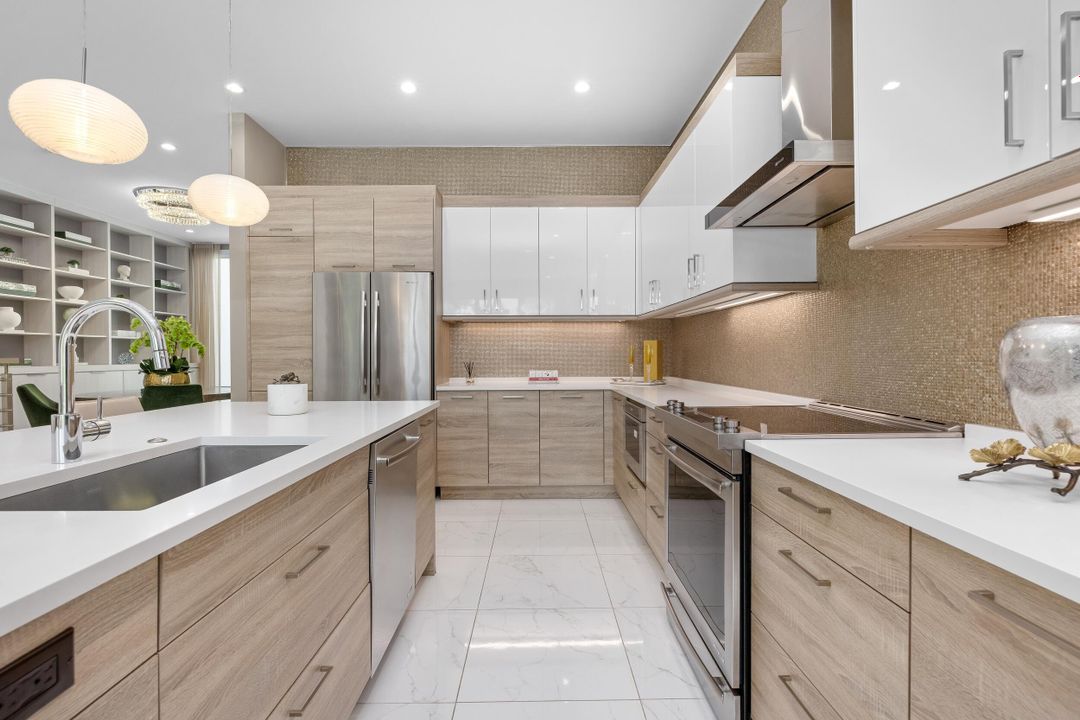 For Sale: $1,595,000 (3 beds, 3 baths, 2877 Square Feet)