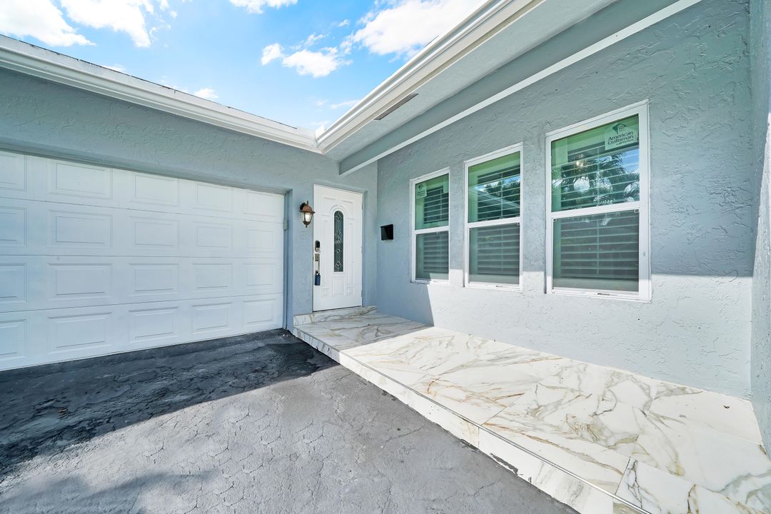 For Rent: $3,500 (3 beds, 2 baths, 1327 Square Feet)