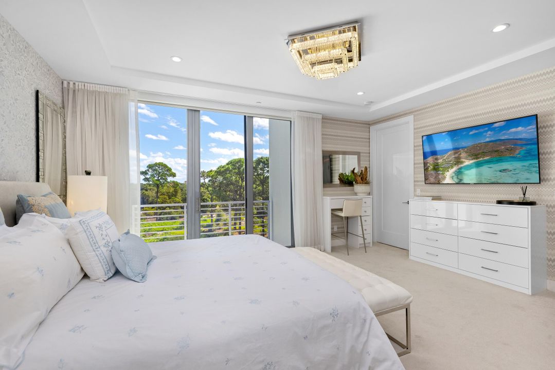 For Sale: $1,595,000 (3 beds, 3 baths, 2877 Square Feet)