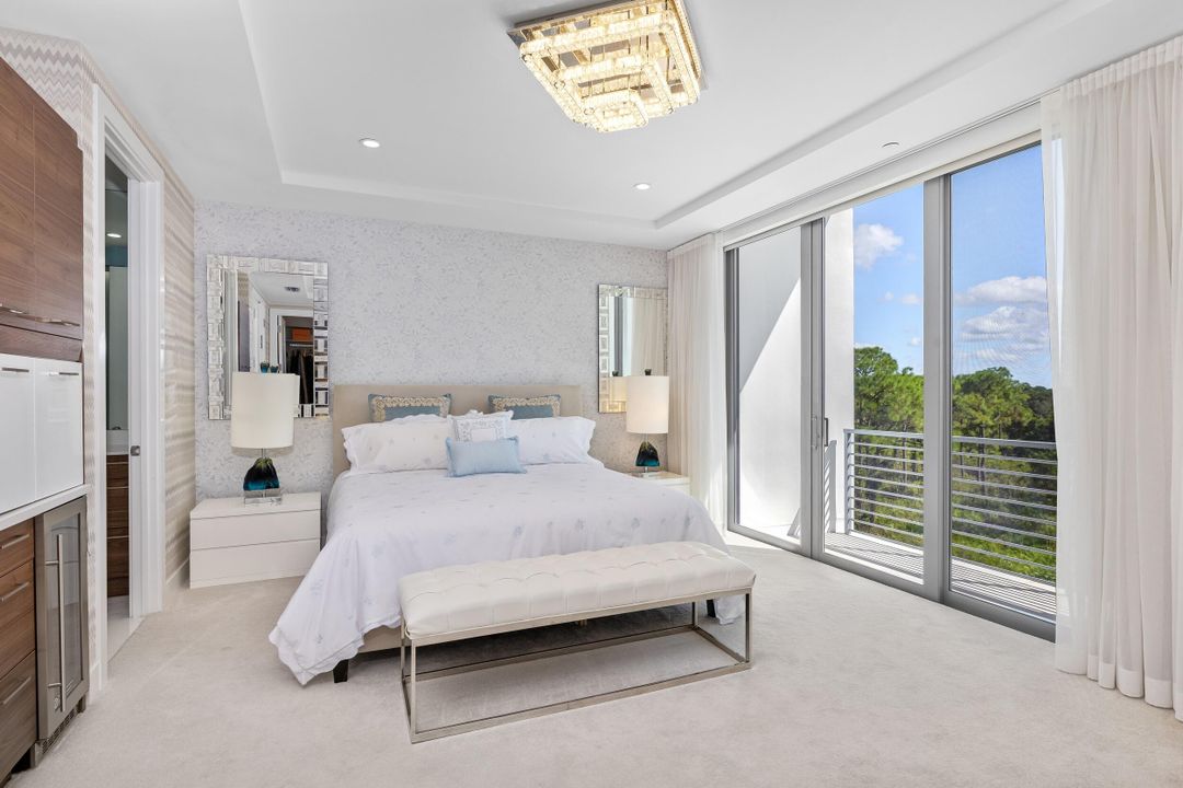 For Sale: $1,595,000 (3 beds, 3 baths, 2877 Square Feet)