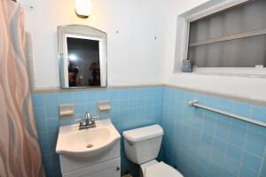 For Rent: $2,500 (3 beds, 2 baths, 1248 Square Feet)