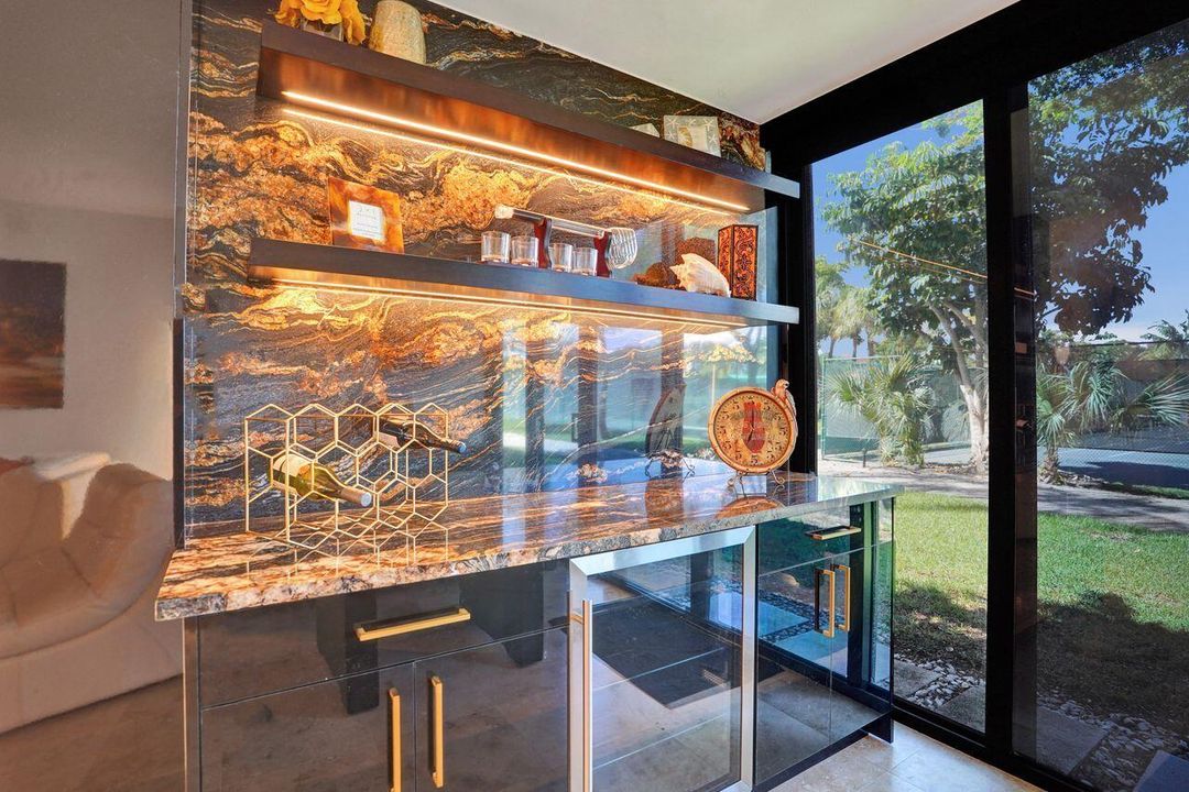 Active With Contract: $3,250 (2 beds, 2 baths, 1175 Square Feet)