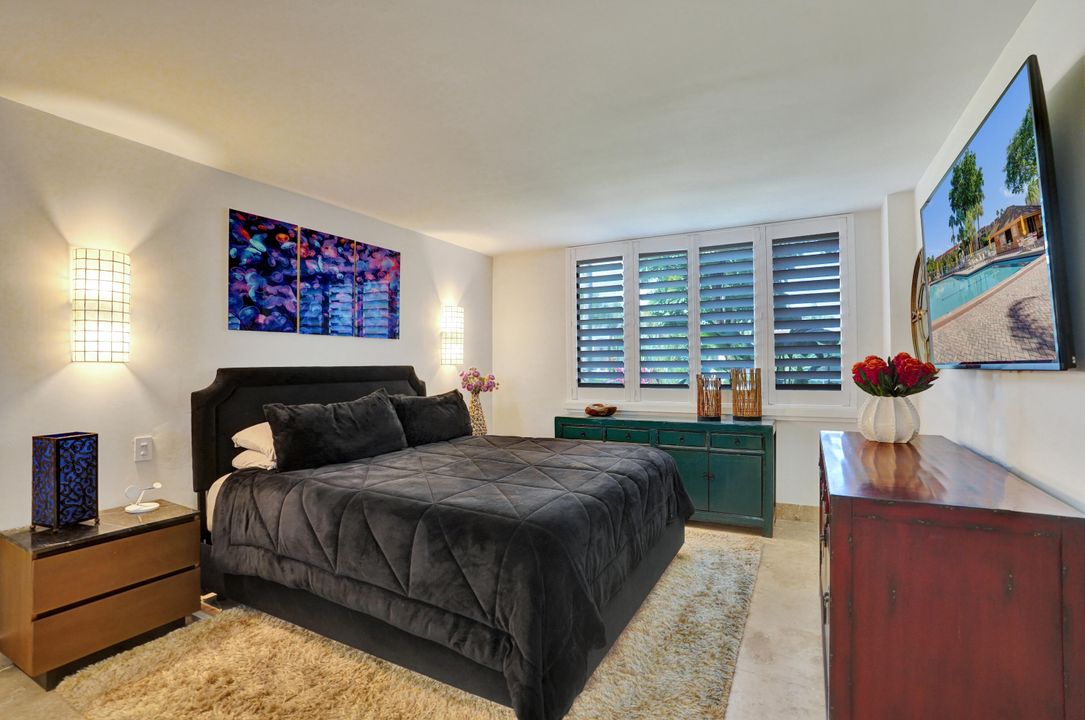 Active With Contract: $3,250 (2 beds, 2 baths, 1175 Square Feet)