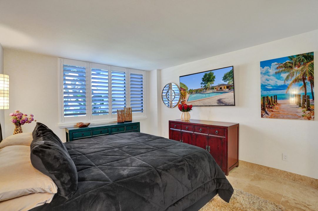 Active With Contract: $3,250 (2 beds, 2 baths, 1175 Square Feet)
