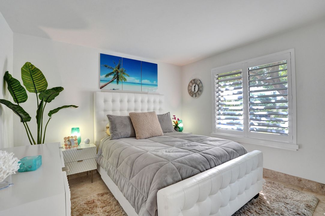 Active With Contract: $3,250 (2 beds, 2 baths, 1175 Square Feet)