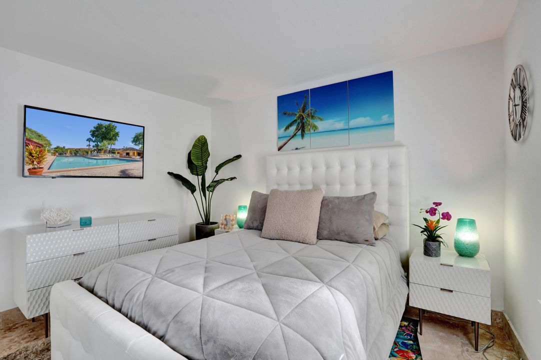 Active With Contract: $3,250 (2 beds, 2 baths, 1175 Square Feet)