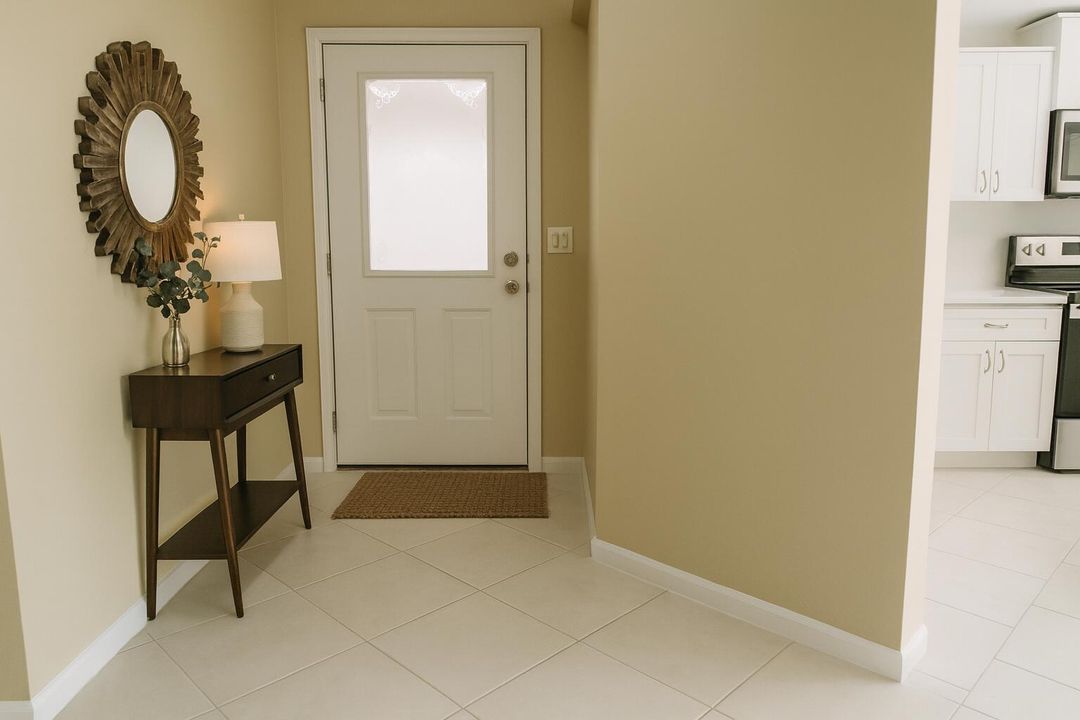 For Sale: $289,000 (3 beds, 2 baths, 1619 Square Feet)