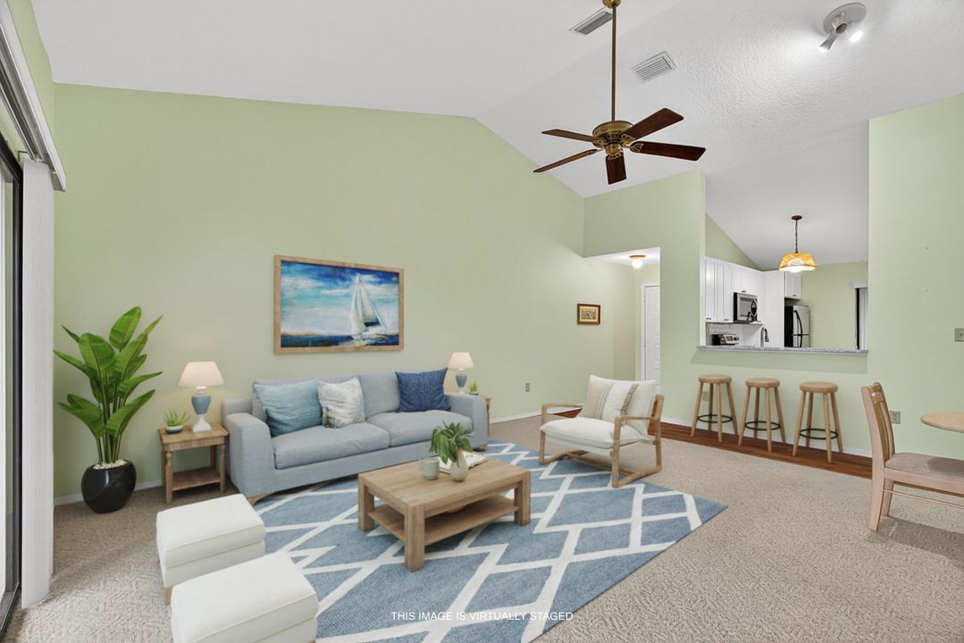 На продажу: $239,000 (2 спален, 2 ванн, 1060 Квадратных фут)