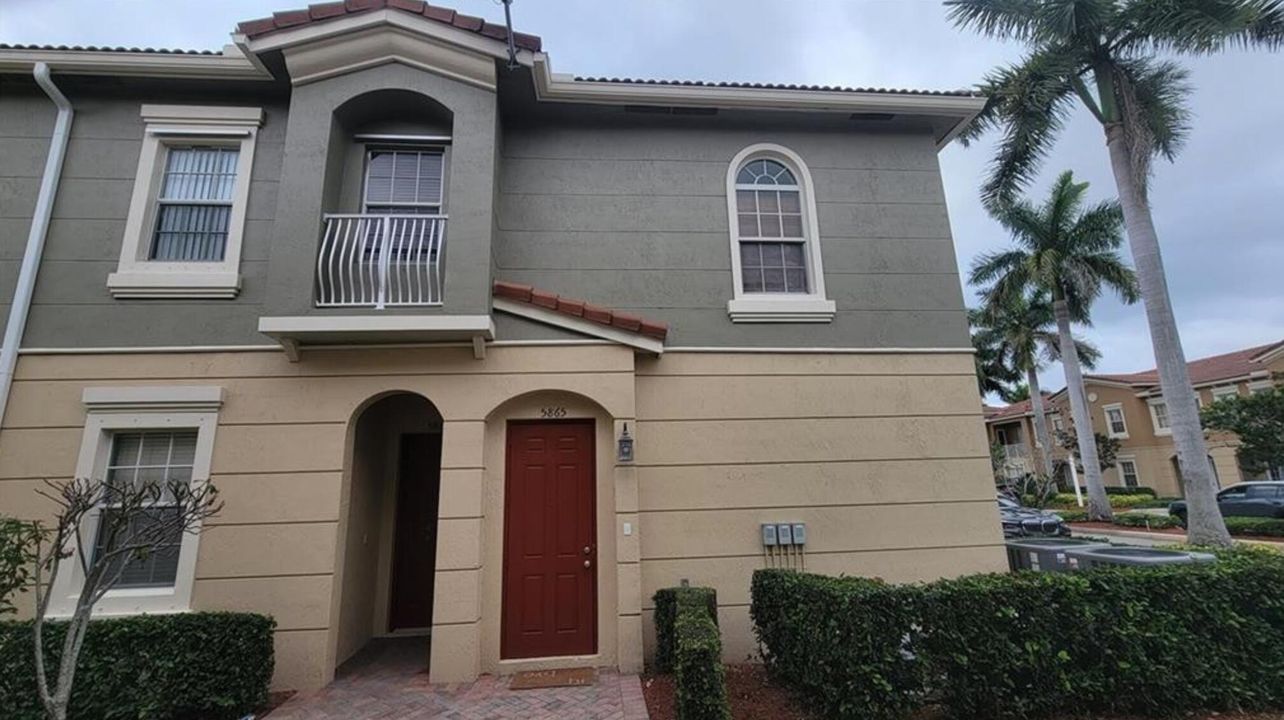 For Sale: $349,000 (3 beds, 2 baths, 1500 Square Feet)