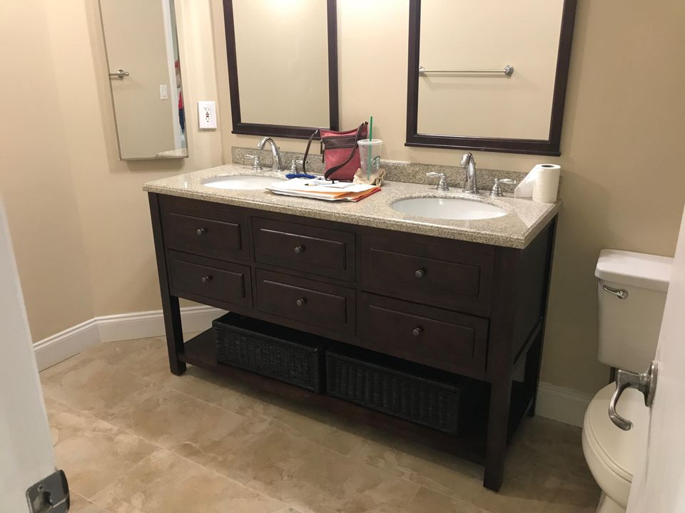 Activo con contrato: $2,800 (3 camas, 2 baños, 1276 Pies cuadrados)