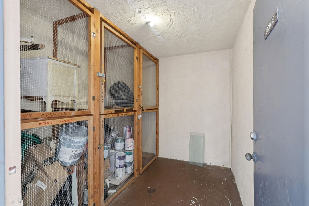 For Sale: $90,000 (2 beds, 2 baths, 1010 Square Feet)